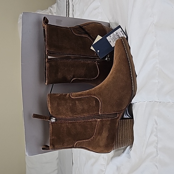 Womens Solita Boots Universal Thread Memory Foam - Picture 2 of 4